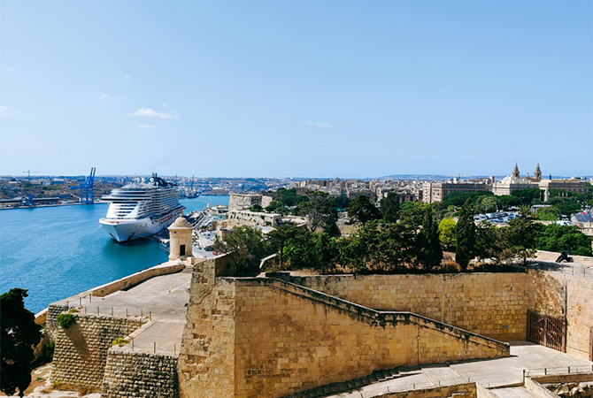 Thumbnail 20220907 MSC Seaview From Upper Barrakka Gardens Copy 670X450